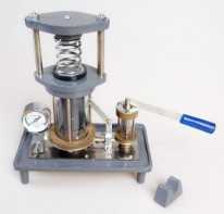 Пресс гидравлический (модель) - fgospostavki.ru - Дмитров